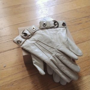 Coach Gloves NWT